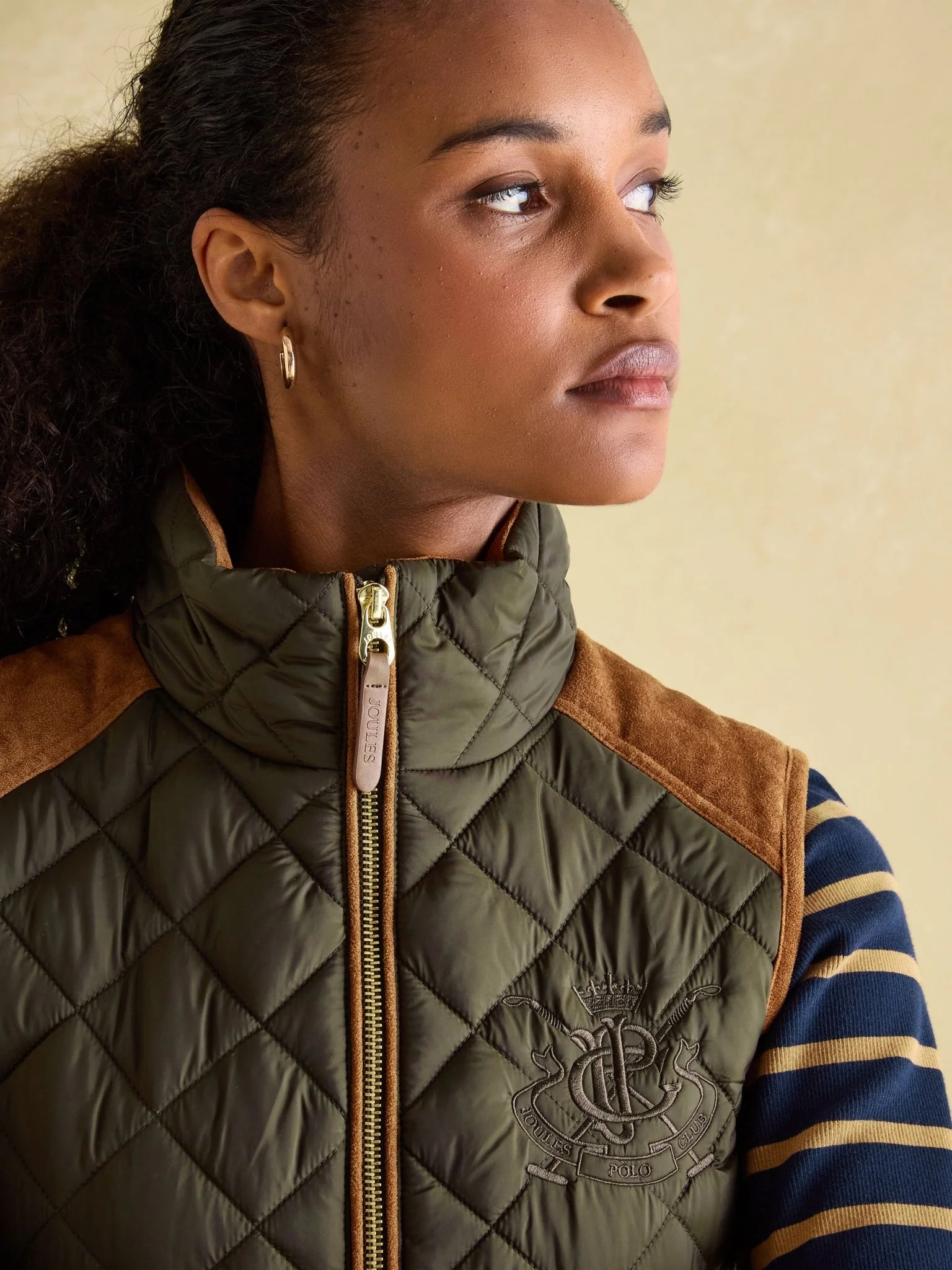 Joules - Joules Braemar Luxe Showerproof Quilted Ladies Gilet, womens waistcoat / Bodywarmer - Image 11