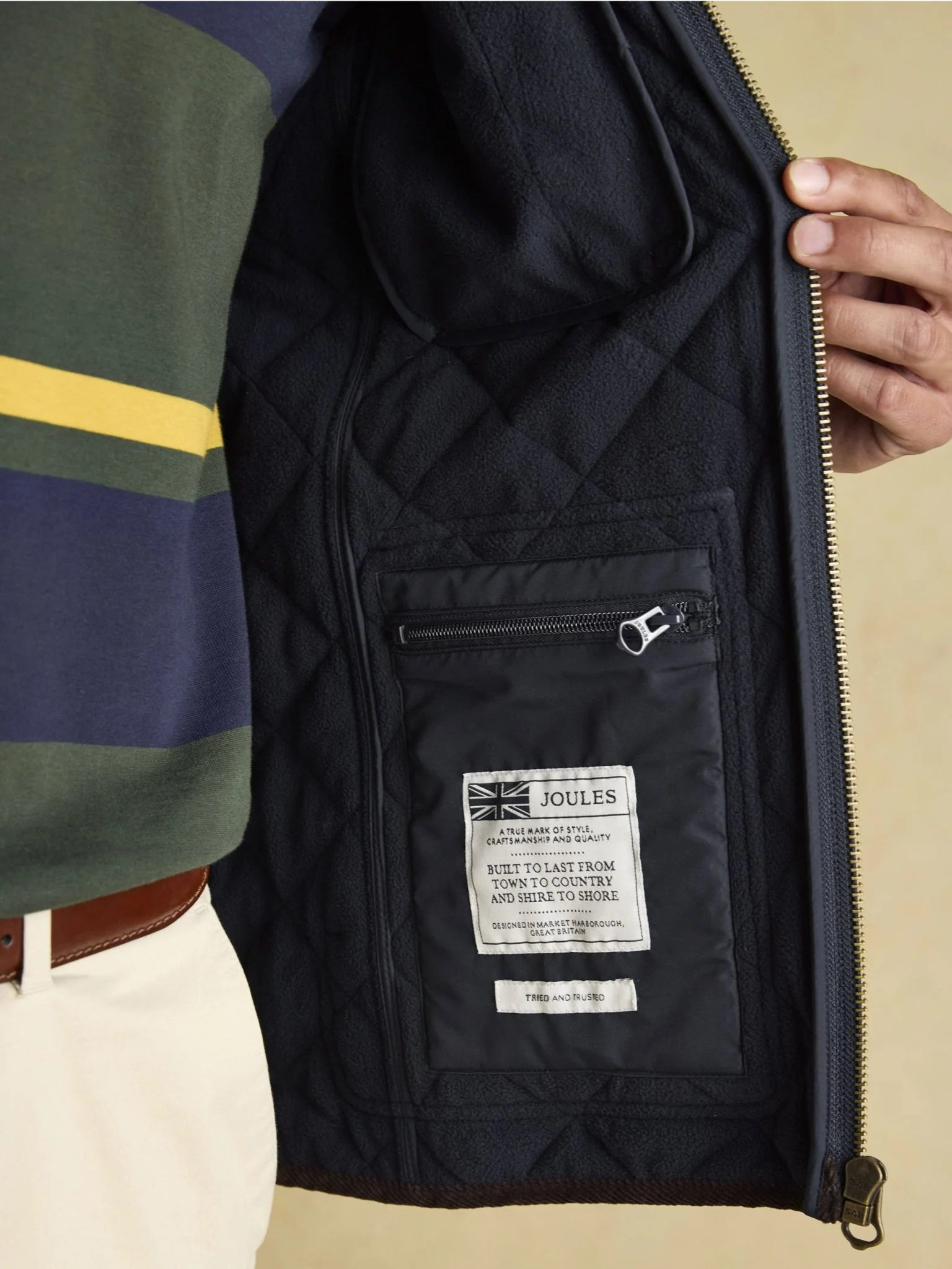 Joules - Joules Maynard Mens Gilet quilted fleece lined waistcoat / bodywarmer - Image 5