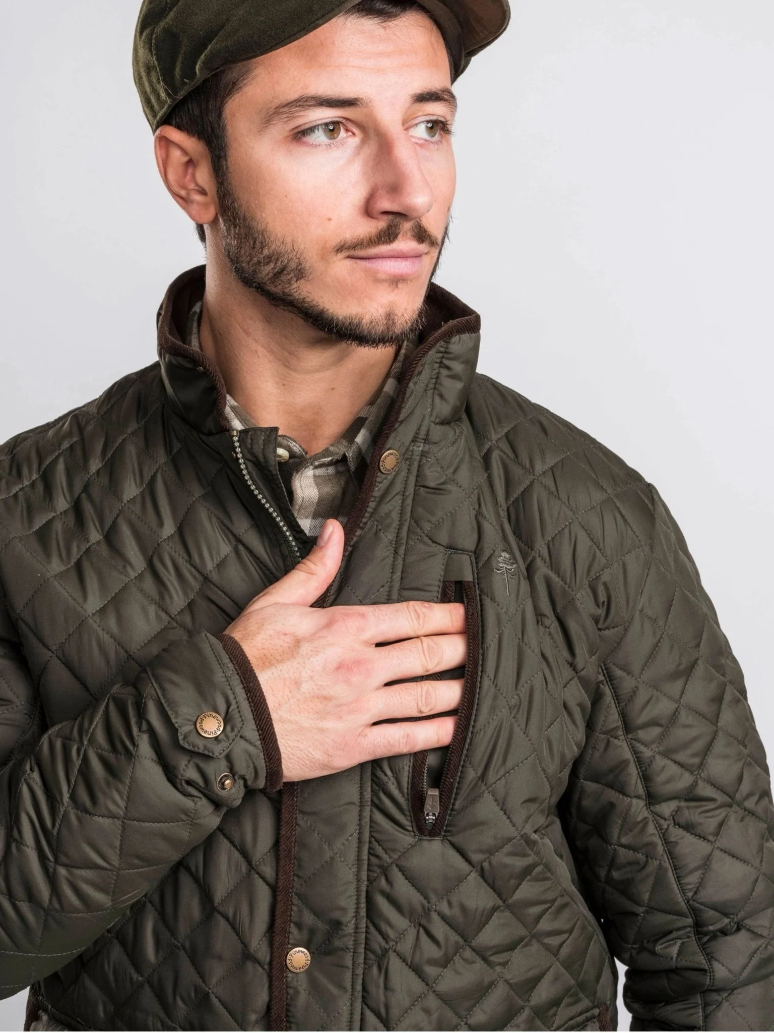 Pinewood Mens Nydala Classic Quilted Jacket / Mens Coat padded - Image 2